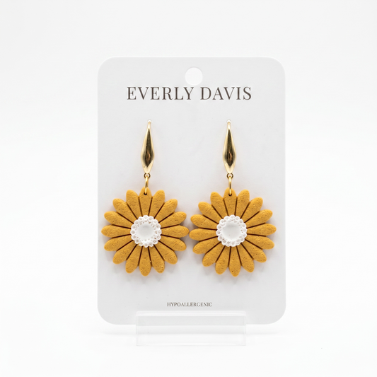 Pretty Daisy Earrings