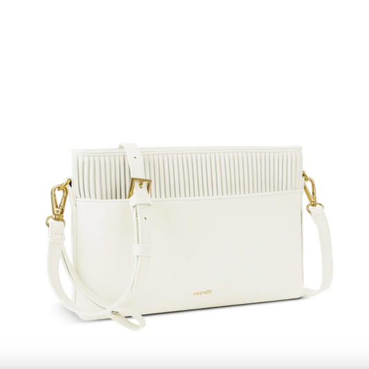 Jaelyn Pouch
