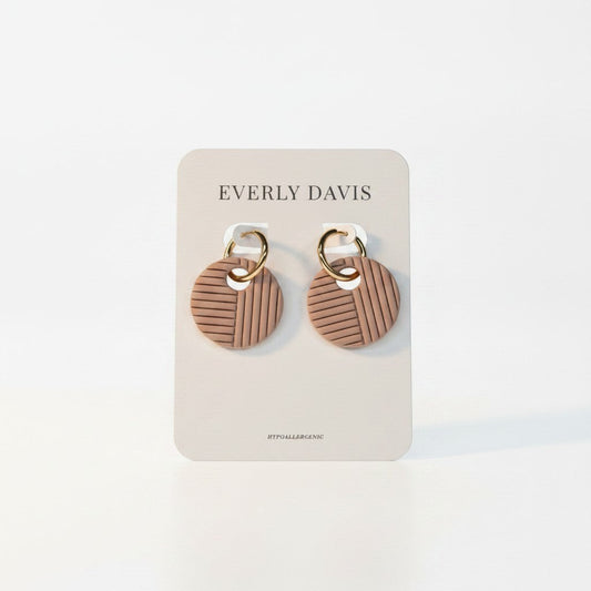 Everly Davis tan round woven texture earrings with gold-tone hoops. Hypoallergenic.